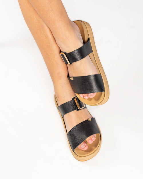 Cut: Ventus Black Tucson Leather
